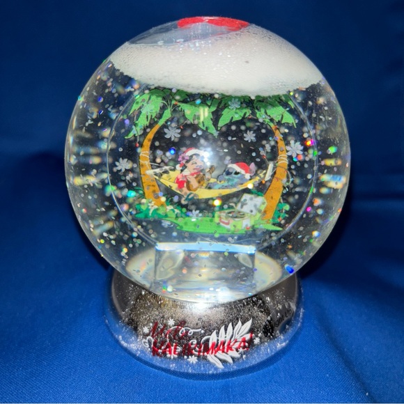 Dept 56 LILO And stitch Waterdazzler Snow Globe Lights and Flashes Pre-own Works - Picture 4 of 8